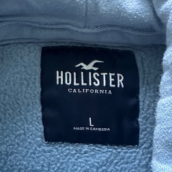 Hollister Men's Sky Blue Hoodie - Picture 2 of 4